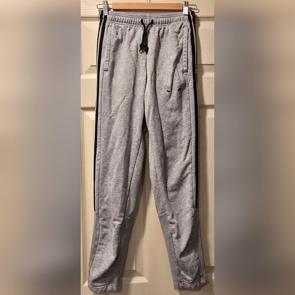 Adidas Men's Gray Jogger Pants, Small